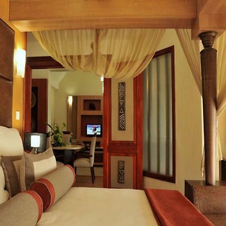 Cresta Mowana Safari Lodge Касане Екстериор снимка