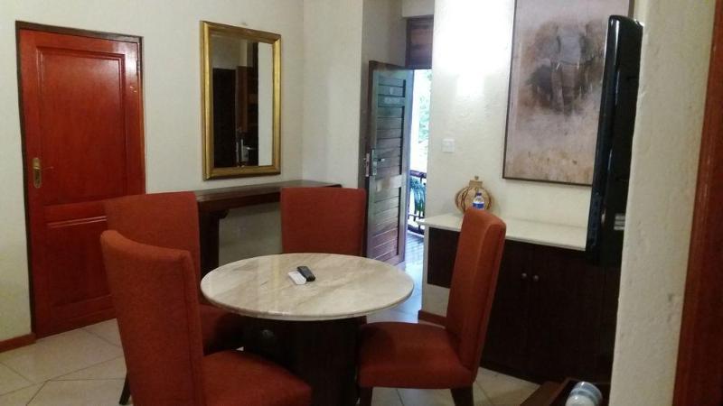 Cresta Mowana Safari Lodge Касане Екстериор снимка