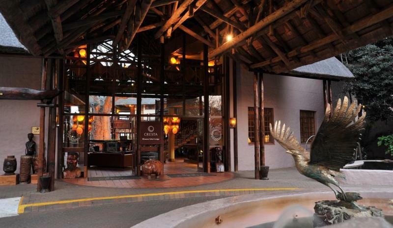 Cresta Mowana Safari Lodge Касане Екстериор снимка