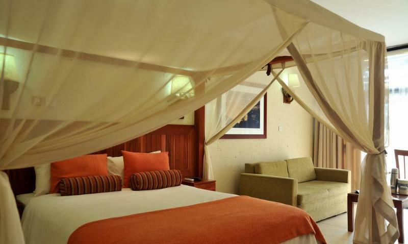 Cresta Mowana Safari Lodge Касане Екстериор снимка
