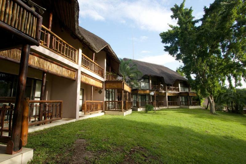 Cresta Mowana Safari Lodge Касане Екстериор снимка